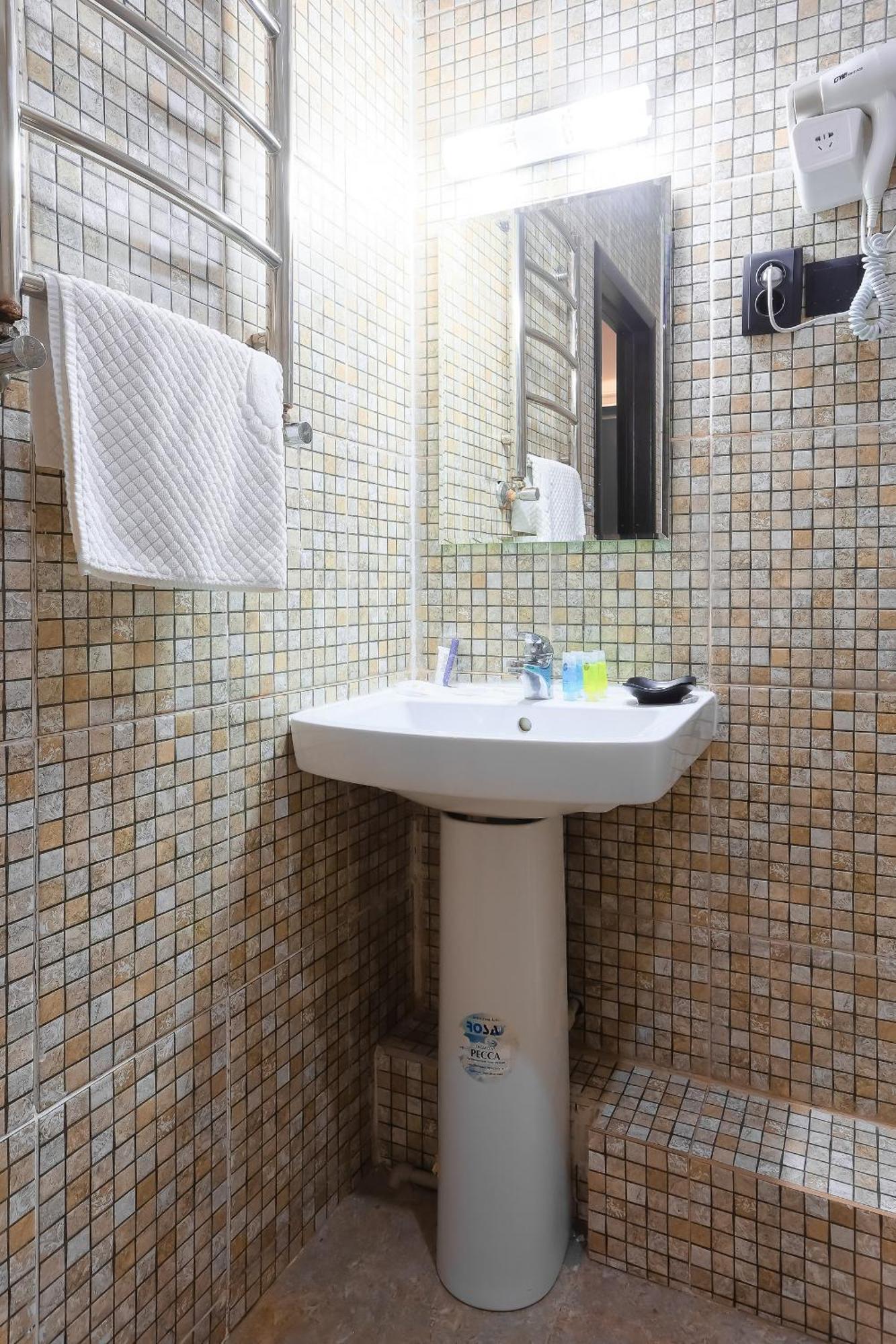 Hotel Vivaldis Almati Kültér fotó